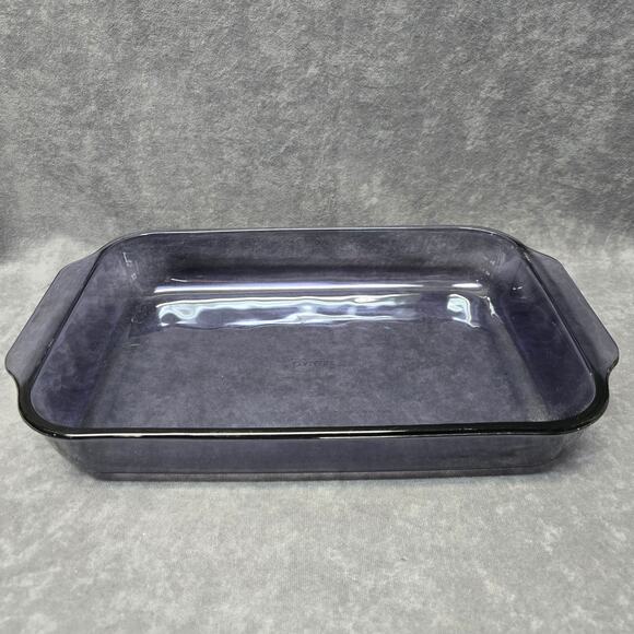 Pyrex 233 Purple Amethyst Casserole Lasagna 3 Qt Dish - Picture 10 of 10
